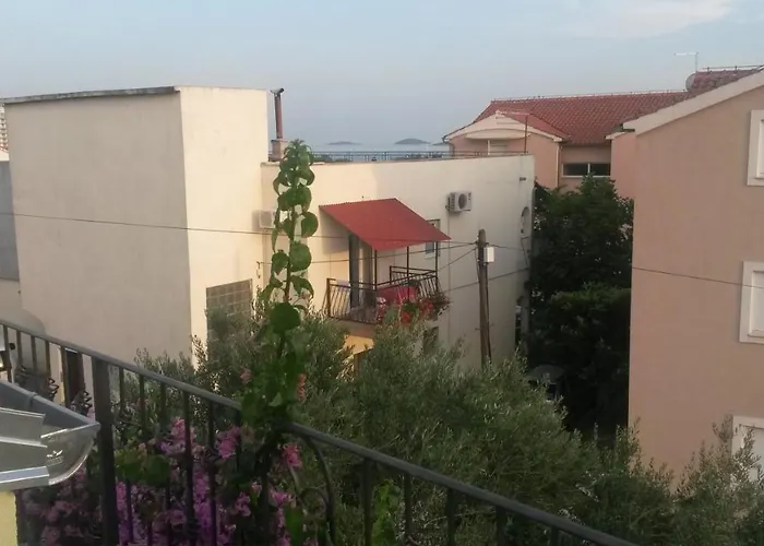 6271c Appartement Vodice